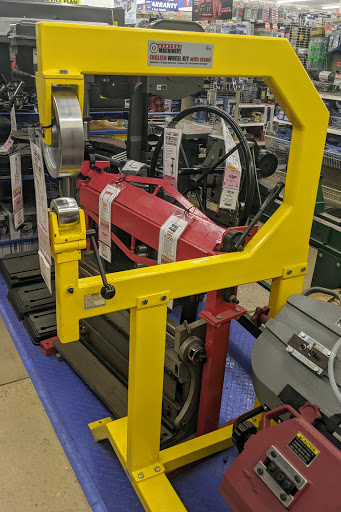 Hardware Store «Harbor Freight Tools», reviews and photos, 2658 Peters Creek Pkwy, Winston-Salem, NC 27127, USA