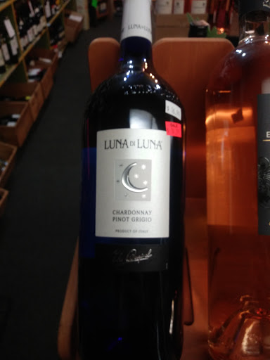 Wine Store «Schuber Liquor Store», reviews and photos, 373 Park Ave, Rochester, NY 14607, USA