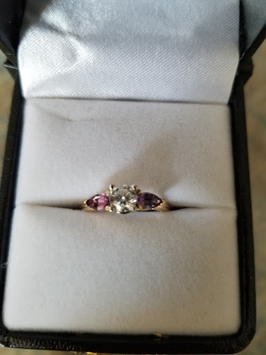 Jewelry Store «Nunez Fine Jewelers», reviews and photos, 737 First Colonial Road Suite 210, Virginia Beach, VA 23451, USA