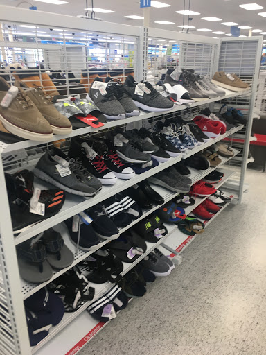 Clothing Store «Ross Dress for Less», reviews and photos, 104 Vintage Way, Novato, CA 94945, USA