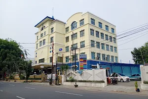 Yadika General Hospital Kebayoran Lama image