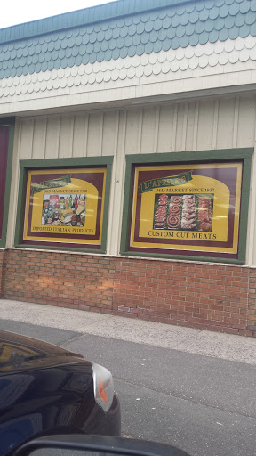 Grocery Store «D & D Market», reviews and photos, 675 Wolcott Hill Rd, Wethersfield, CT 06109, USA