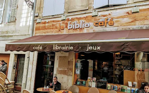 Le Biblio Café image