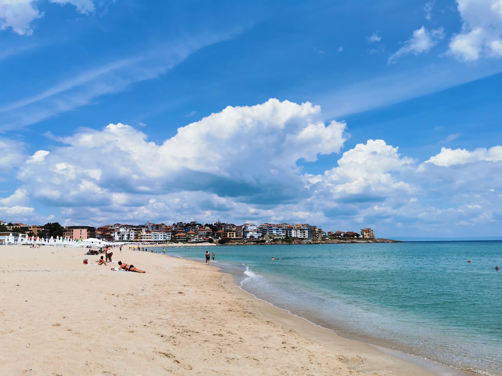 Foto van Harmanite beach met ruime baai