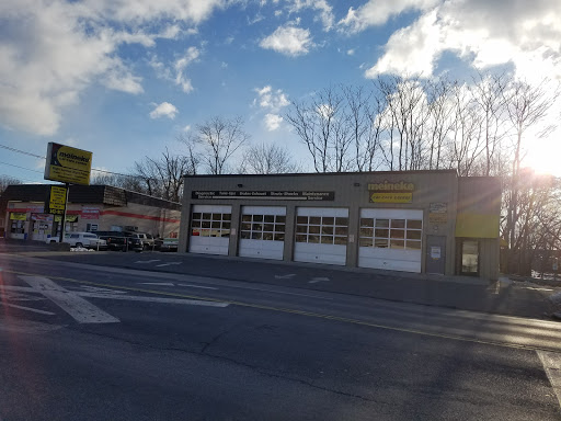 Auto Repair Shop «Meineke Car Care Center», reviews and photos, 87 Dolson Ave, Middletown, NY 10940, USA