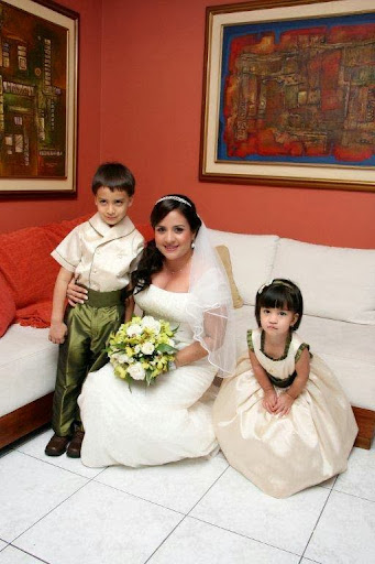 Orlando Wedding Alterations, 10318 Mallard Landings Way, Orlando, FL 32832, USA, 