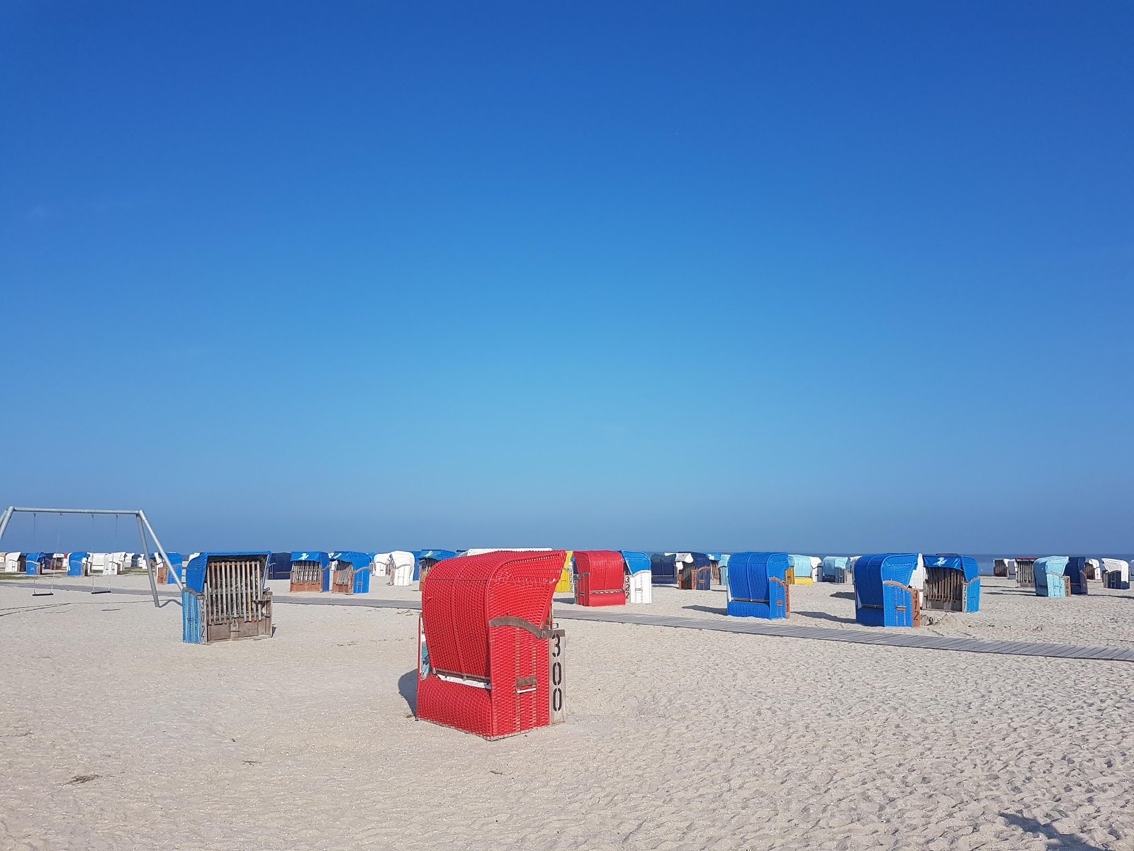 Foto de Praia de Harlesiel - lugar popular entre os apreciadores de relaxamento