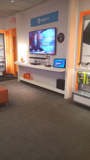 Cell Phone Store «AT&T», reviews and photos, 4351 Lafayette Rd, Indianapolis, IN 46254, USA
