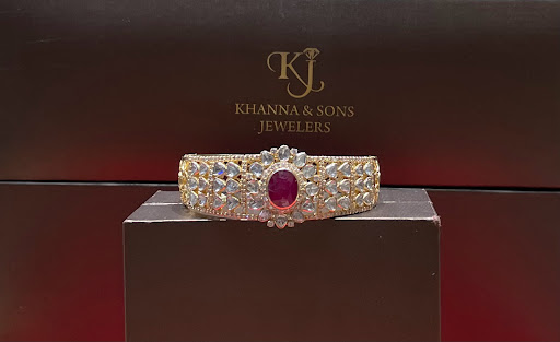 Jeweler «Khanna & Sons Jewelers», reviews and photos, 800 E Chatham St, Cary, NC 27511, USA