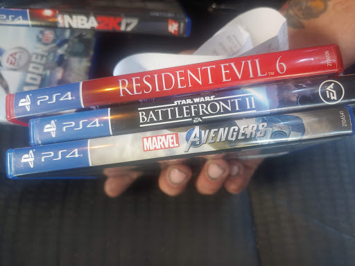 Video Game Store «GameStop», reviews and photos, 3980 Hollis St, Emeryville, CA 94608, USA