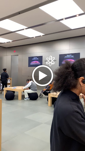 Computer Store «Apple King of Prussia», reviews and photos, 160 N Gulph Rd, King of Prussia, PA 19406, USA