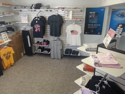 Screen Printer «South Shore Custom Prints», reviews and photos, 85 Mattakeesett St, Pembroke, MA 02359, USA