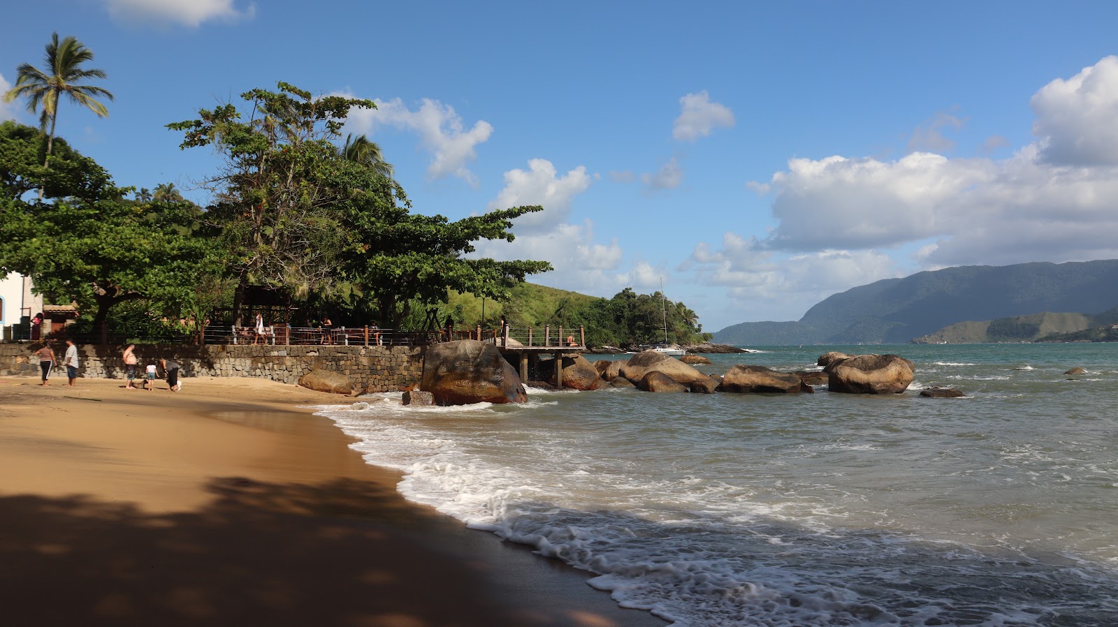 Photo de Praia do Portinho et le règlement