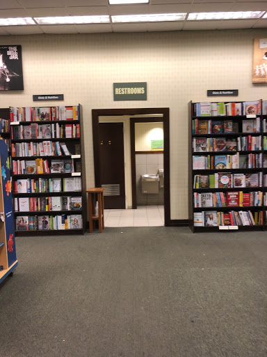 Book Store «Barnes & Noble», reviews and photos, 100 Greyrock Pl, Stamford, CT 06901, USA