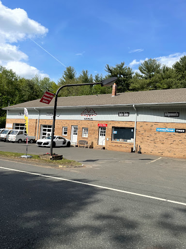 Auto Repair Shop «Checkered Flag Auto Repair», reviews and photos, 174 Hartford Ave, East Granby, CT 06026, USA