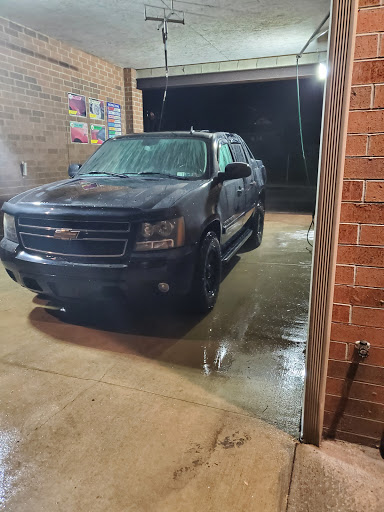E Z Car Wash en Mt Pleasant