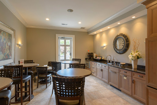 Funeral Home «Phaneuf Funeral Homes & Crematorium», reviews and photos, 243 Hanover St, Manchester, NH 03104, USA