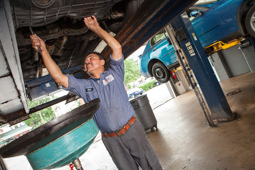 Auto Repair Shop «Auto Lab», reviews and photos, 400 S Milwaukee Ave, Libertyville, IL 60048, USA