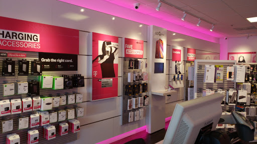Cell Phone Store «T-Mobile», reviews and photos, 3330 Cobb Pkwy NW #328, Acworth, GA 30101, USA