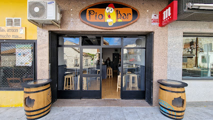 Pio Bar - Pl. de Hontanilla, 12, 28240 Hoyo de Manzanares, Madrid, Spain