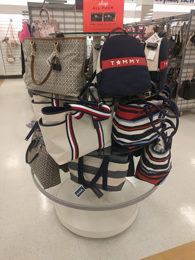 Shopping Mall «Mac Dade Mall», reviews and photos, 2600 MacDade Boulevard, Holmes, PA 19043, USA