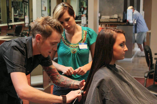 Beauty Salon «Jon Tomas Salon Spa», reviews and photos, 12320 Olive Blvd, Creve Coeur, MO 63141, USA