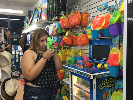 Convenience Store «Dahan Food Market», reviews and photos, 201 Johnson St, Hollywood, FL 33019, USA