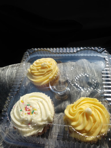 Cake Shop «Piece of Cake Inc.», reviews and photos, 2615 George Busbee Pkwy NW #23, Kennesaw, GA 30144, USA