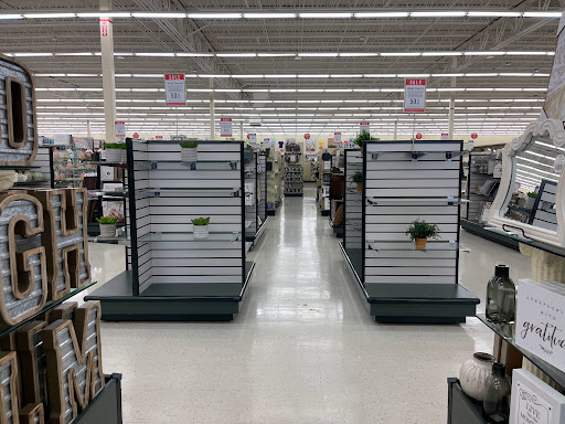 Craft Store «Hobby Lobby», reviews and photos, 3701 McKinley Pkwy #1240, Blasdell, NY 14219, USA