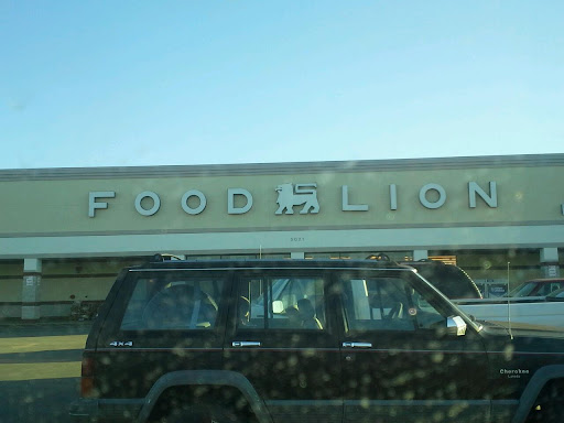 Grocery Store «Food Lion», reviews and photos, 5021 Trotwood Ave Ste 7, Columbia, TN 38401, USA
