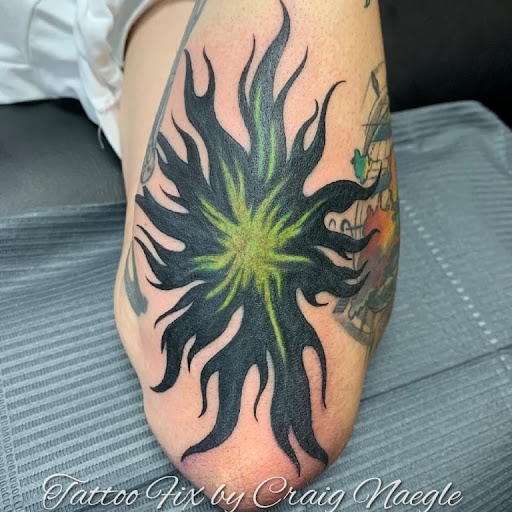 Tattoo Shop «Frontier Tattoo Company», reviews and photos, 2510 E Hunt Hwy #12, San Tan Valley, AZ 85143, USA