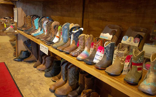 Tack Shop «Green Mountain Horse & Tack», reviews and photos, 1327 Sharon Copley Rd, Wadsworth, OH 44281, USA