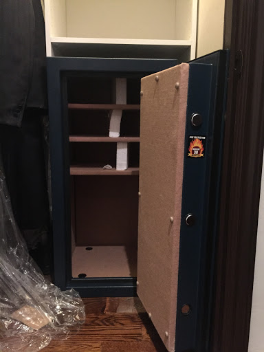 Locksmith «101 Locksmith Inc», reviews and photos, 19429 Kittridge St, Reseda, CA 91335, USA