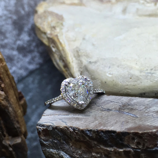 Pawn Shop «Golden Nugget Pawn & Jewelry», reviews and photos, 2132 US-19, Holiday, FL 34691, USA