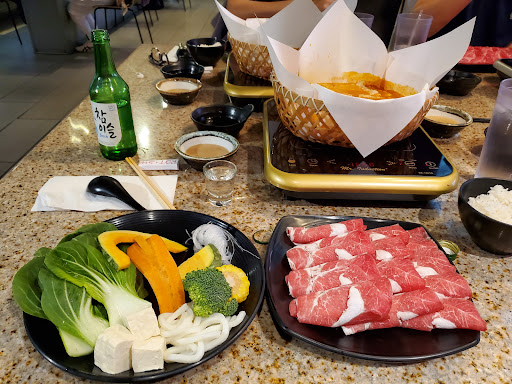 Paper Pot Shabu Shabu image