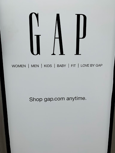 Clothing Store «Gap», reviews and photos, 700 SW 5th Ave, Portland, OR 97204, USA
