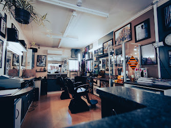 Barber Shop M HairCuts