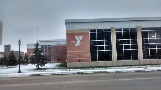 Youth Organization «Cedar Rapids Helen G. Nassif YMCA», reviews and photos, 207 7th Ave SE, Cedar Rapids, IA 52401, USA