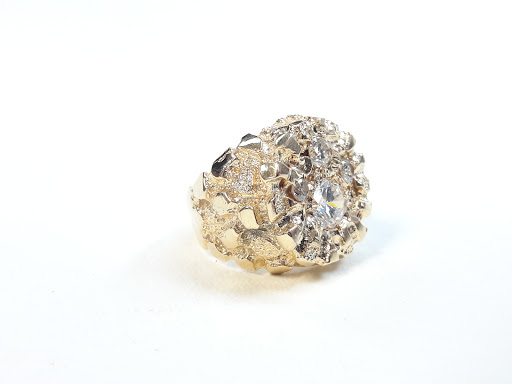 Pawn Shop «Parkway Jewelry and Loan Pawn Shop», reviews and photos, 4006 W Plano Pkwy, Plano, TX 75093, USA