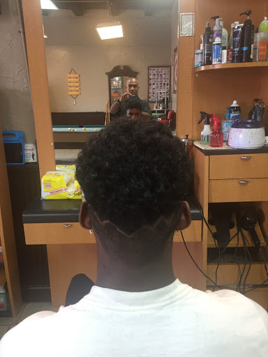 Barber Shop «Golden Star Barber Shop», reviews and photos, 3300 Nolensville Pike, Nashville, TN 37211, USA