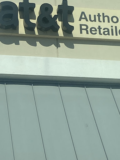 Cell Phone Store «AT&T Authorized Retailer», reviews and photos, 129 Stonebridge Plaza Avenue, North Chesterfield, VA 23225, USA