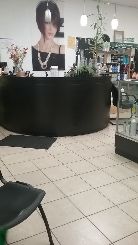 Dora's Hair Salon 95948