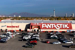 Fantastic Indoor Swap Meet Las Vegas image