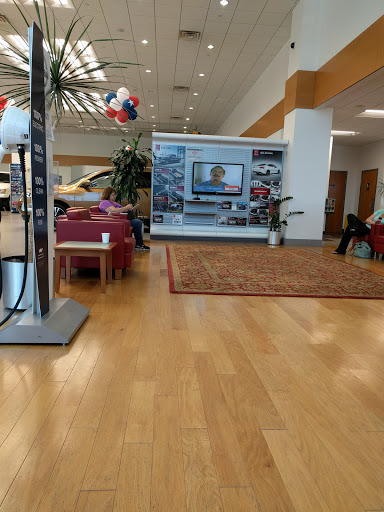 Nissan Dealer «Quirk Nissan», reviews and photos, 600 Southern Artery, Quincy, MA 02169, USA