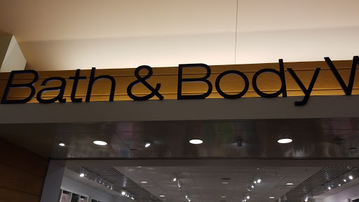 Beauty Supply Store «Bath & Body Works», reviews and photos, 4192 Baldwin Rd, Auburn Hills, MI 48326, USA
