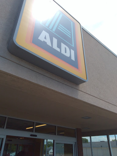 Supermarket «ALDI», reviews and photos, 26300 Greenfield Rd, Oak Park, MI 48237, USA