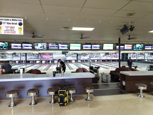 Bowling Alley «Stadium Lanes Bowling Center», reviews and photos, 2105 Knickerbocker Rd, San Angelo, TX 76904, USA