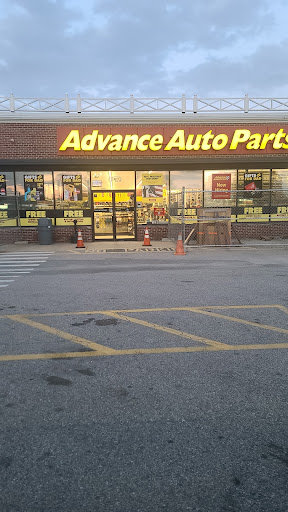 Auto Parts Store «Advance Auto Parts», reviews and photos, 1280 Warwick Ave, Warwick, RI 02888, USA