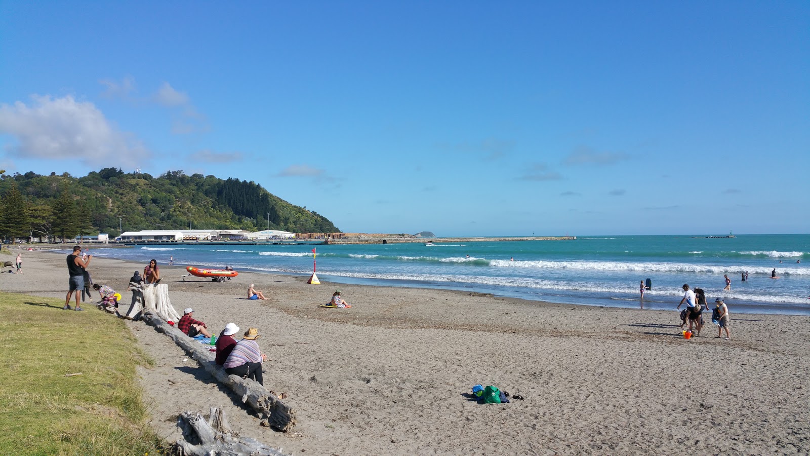 Midway Beach photo #8
