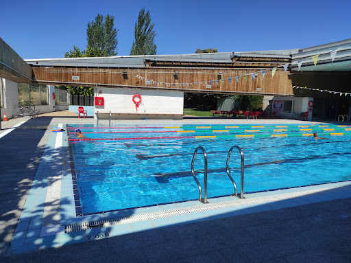 Piscina Coberta Municipal en La Roca del Vallès, Barcelona